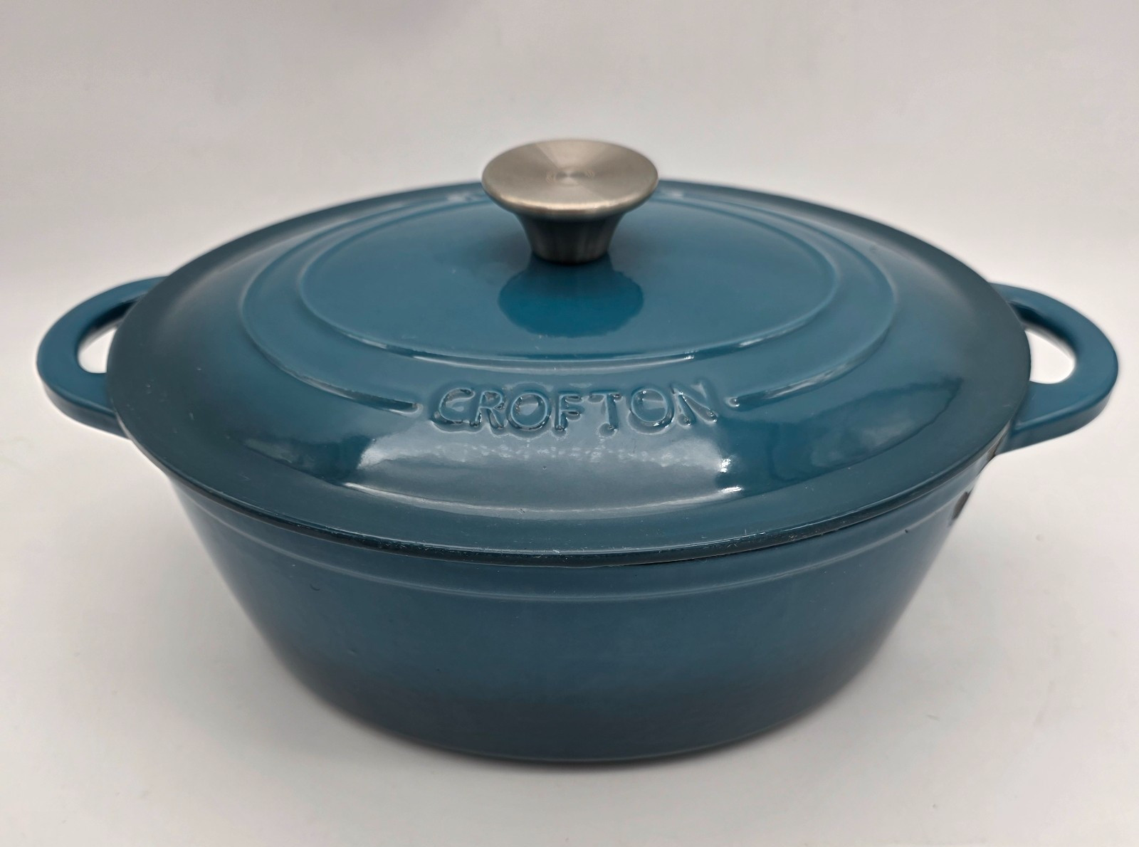 Crofton Professional Cast Iron French Oven Turquoise Enamel -4.6 Qt / 4 Liter