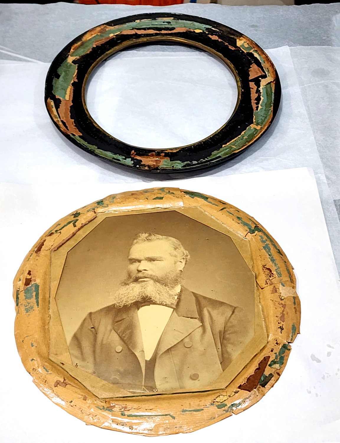 Antique 1880s Gutta Percha Round Frame Octagon Albumen Photo Victorian Man Beard