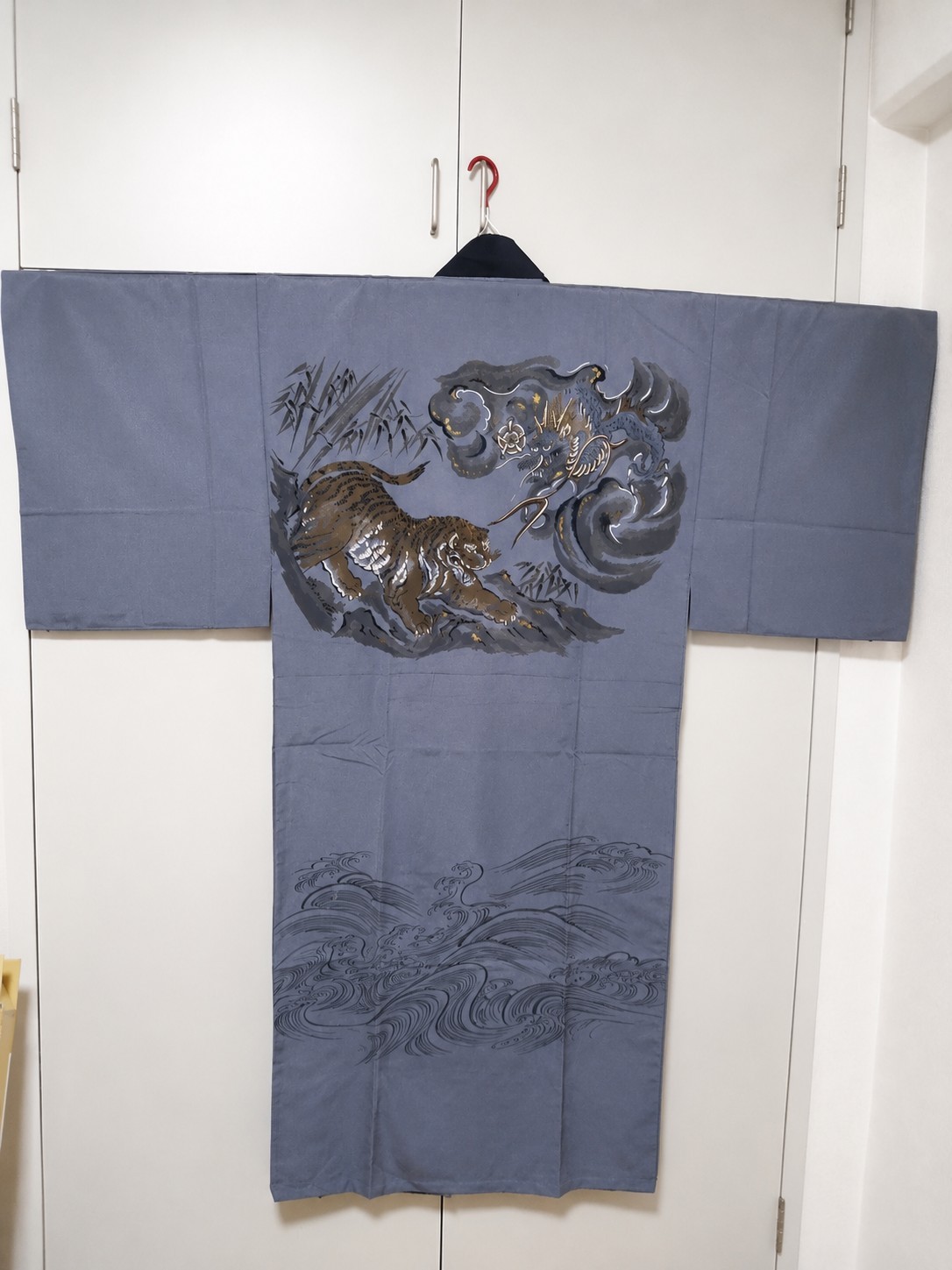 Japanese Kimono Silk Men\'s JUBAN Dragon And Dragon