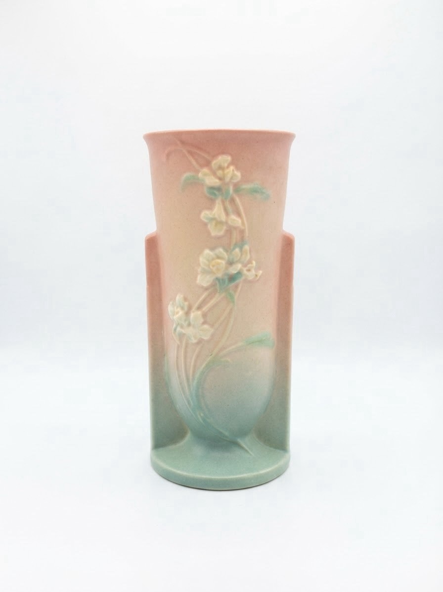 Roseville Art Pottery USA ca.1937  lxia Pattern Art Deco Vase # 856-8 (G)