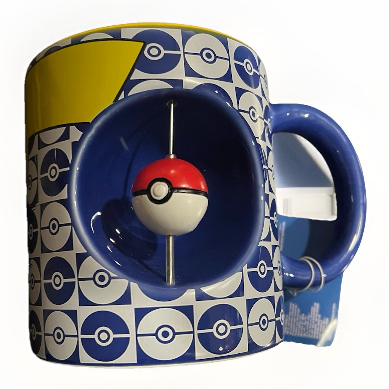 POKEMON CUP MUG  W/ Spinning Poke Ball Ceramic HUGE 20 Oz. New W/ Tag