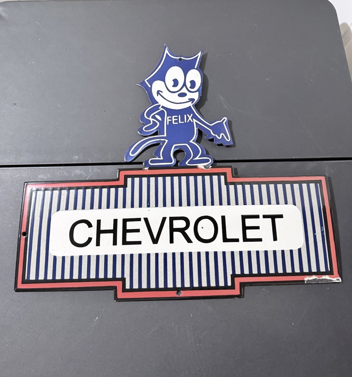 Chevrolet Porcelain Enamel 24\