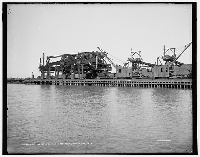Photo:Conneaut Ohio 1910s Clam Shell Ore Unloading Plant Industrial Dock