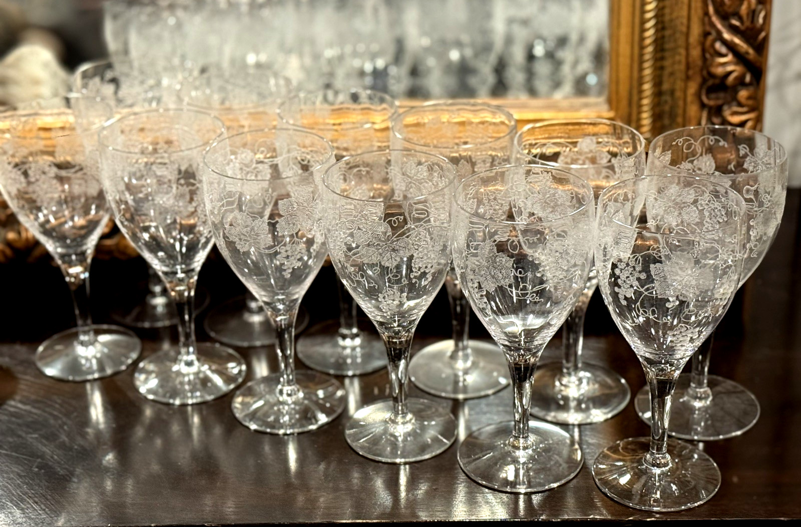 VINTAGE TIFFIN FRANCISCAN NEEDLE ETCHED GRAPE LEAF WINE GLASSES SET OF 12 (13C)