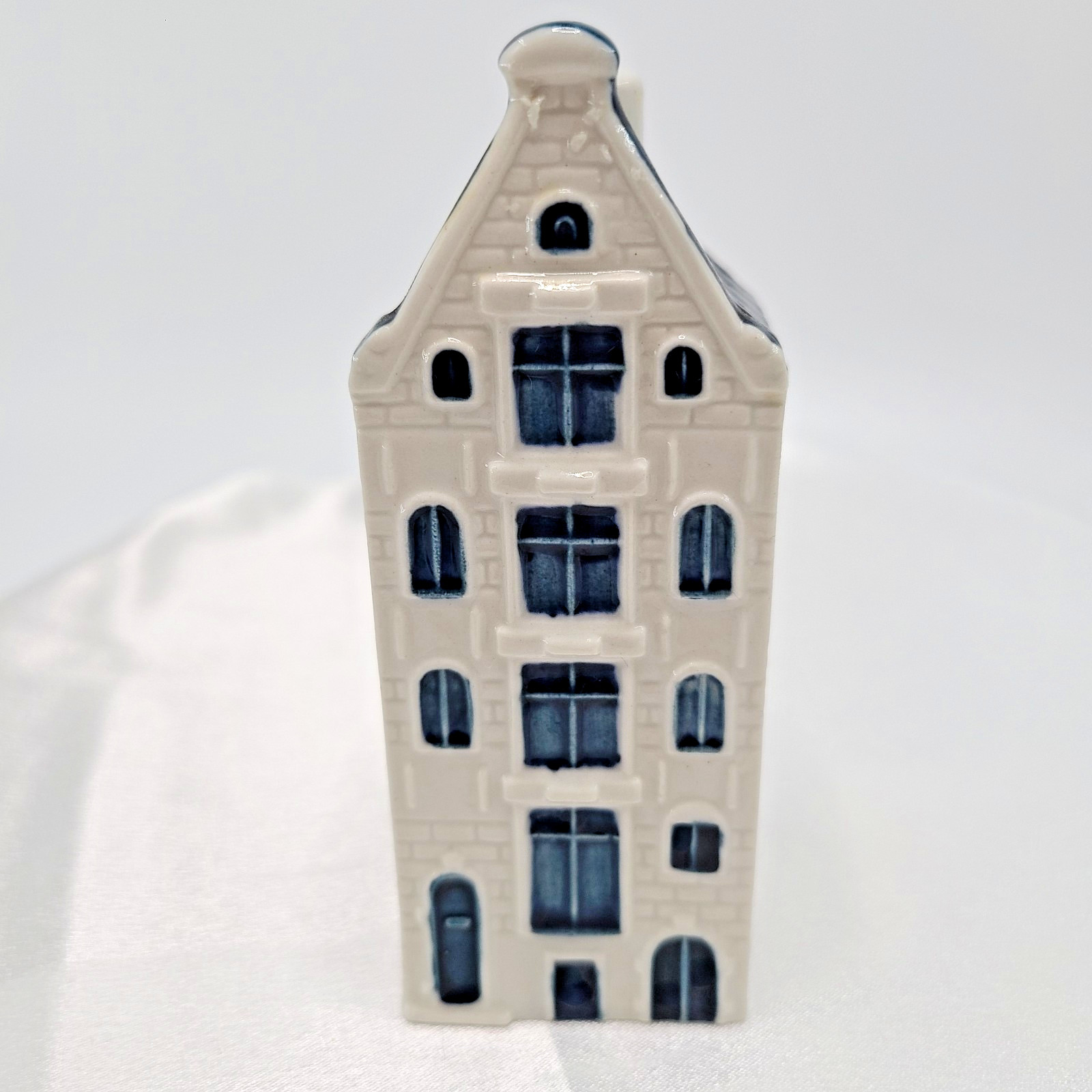 KLM BOLS Delft Blue House #65 Holland Airline Miniature EMPTY Vintage KLM BOLS Delft Blue House #65 Holland Airline Miniature EMPTY Vintage