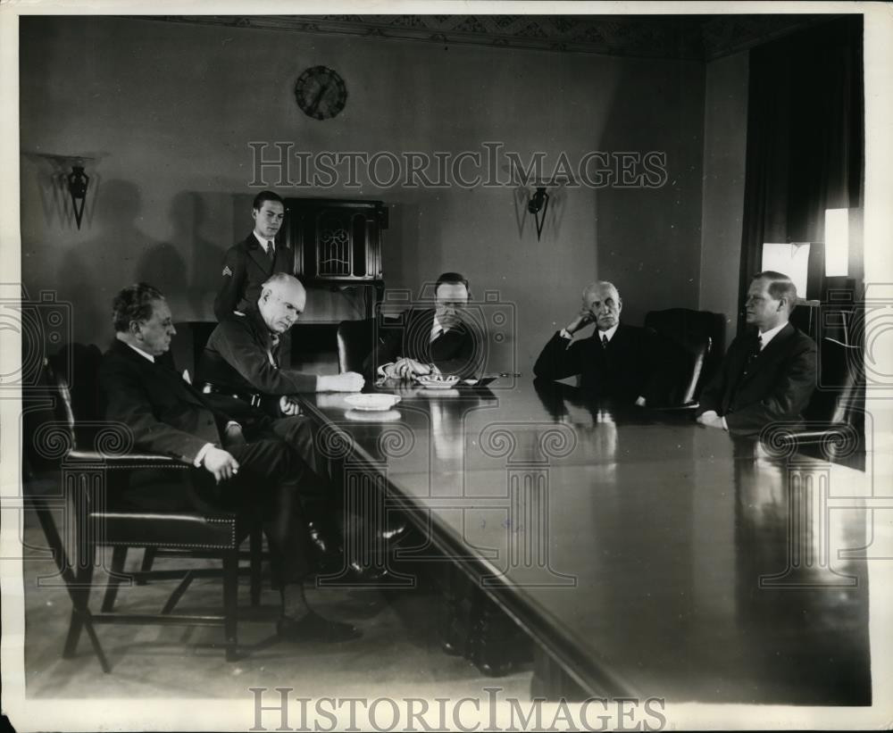 1930 Press Photo Colonel EA Green of Marines, Admiral Fisk Retired US Navy 1930 Press Photo Colonel EA Green of Marines, Admiral Fisk Retired US Navy