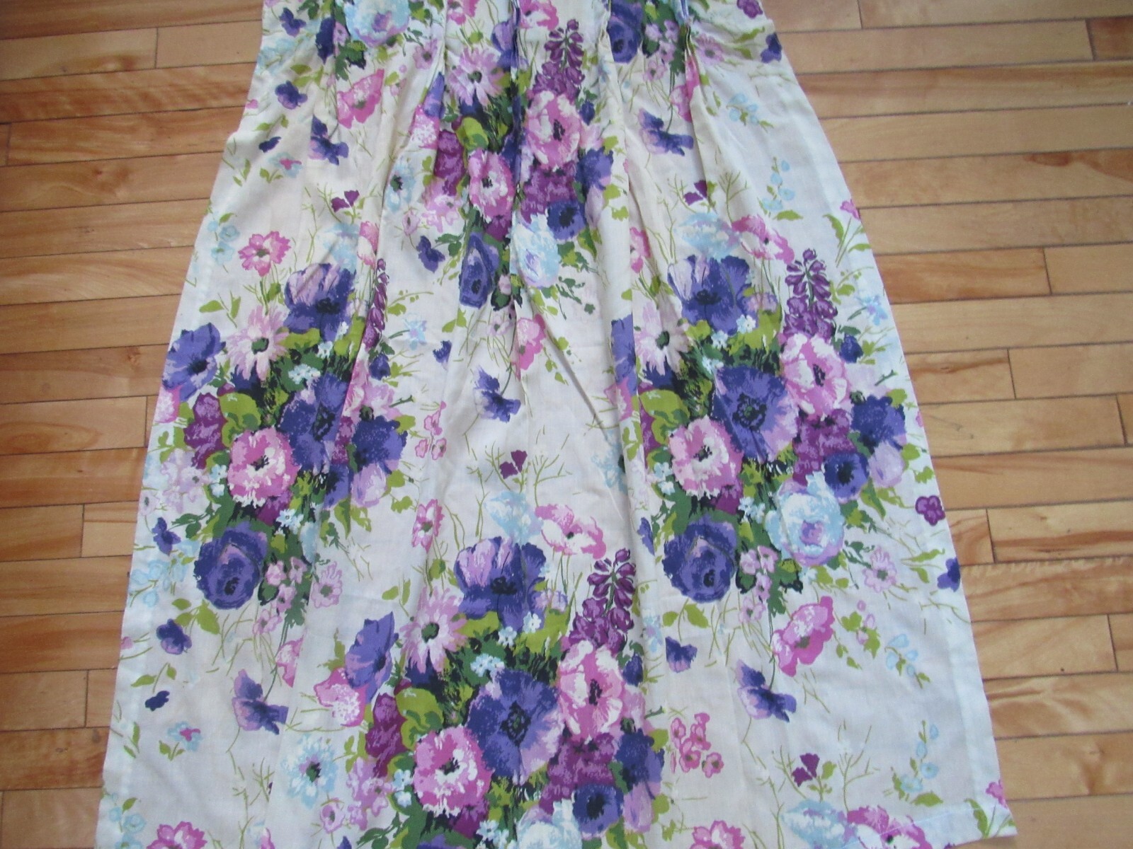 2 VINTAGE PINCH PLEAT BRIGHT PURPLE PINK LIME FLOWER PANELS CURTAIN 24\