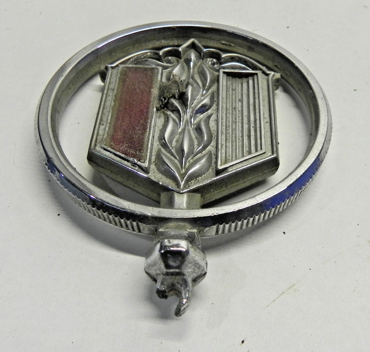 1974-77 CHEVROLET HOOD ORNAMENT DAMAGED CHEVELLE MALIBU EL CAMINO USED