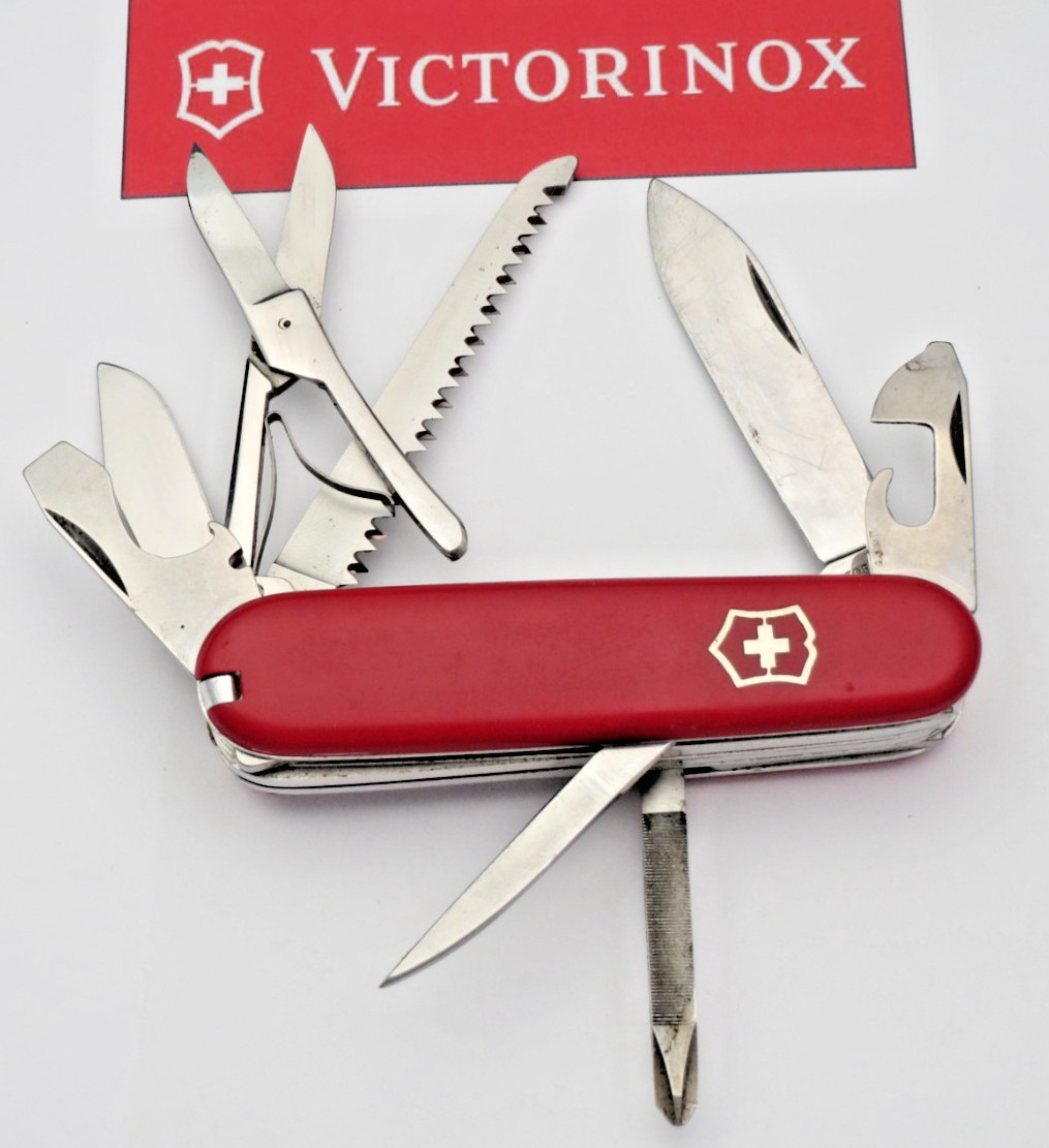 Victorinox Swiss Army Knife – Scarce Discontinued 84mm ARTISAN  with Scissors