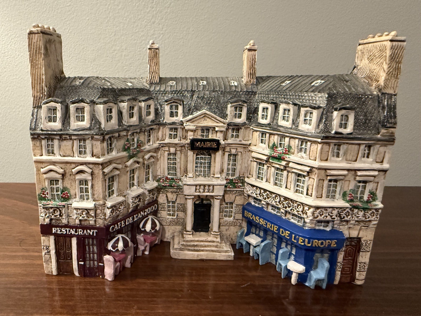 J Carlton by Dominique Gault Miniature ~ Piece Millenium Cafe Brasserie #218199