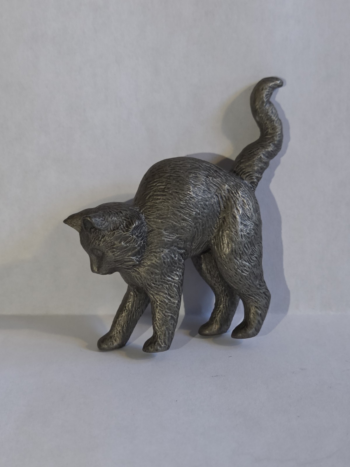 1986 VTG Franklin MINT CURIO Cabinet Collection Cat Figurine Colonial Pewter