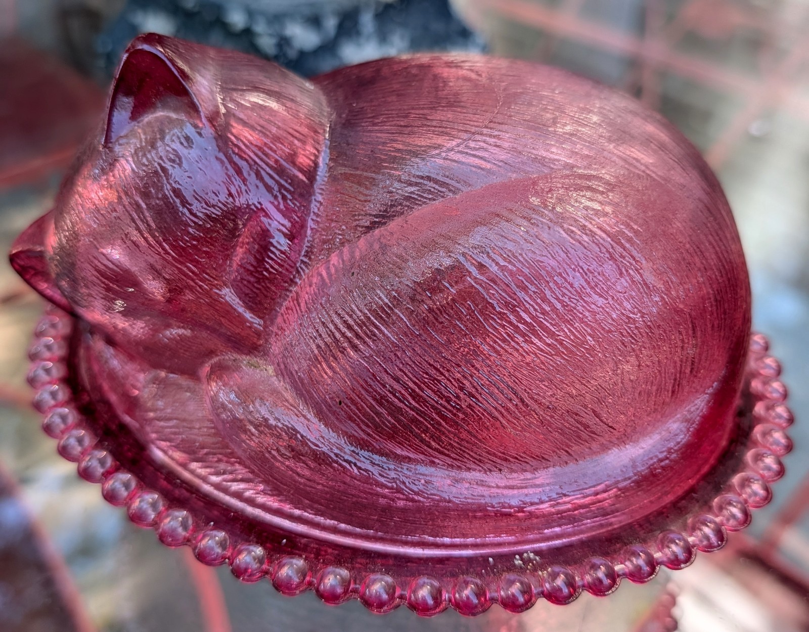 Rare Vintage Indiana Glass Cranberry Pink Sleeping Cat On A Nest Covered Dish Rare Vintage Indiana Glass Cranberry Pink Sleeping Cat On A Nest Covered Dish