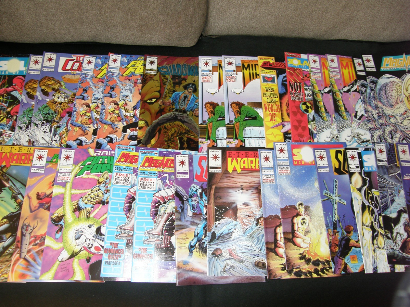 VALIANT COMICS LOT OF ( 30 ) BOOKS / SOLAR, SHADOWMAN, MAGNUS, DOCTOR MIRAGE VALIANT COMICS LOT OF ( 30 ) BOOKS / SOLAR, SHADOWMAN, MAGNUS, DOCTOR MIRAGE