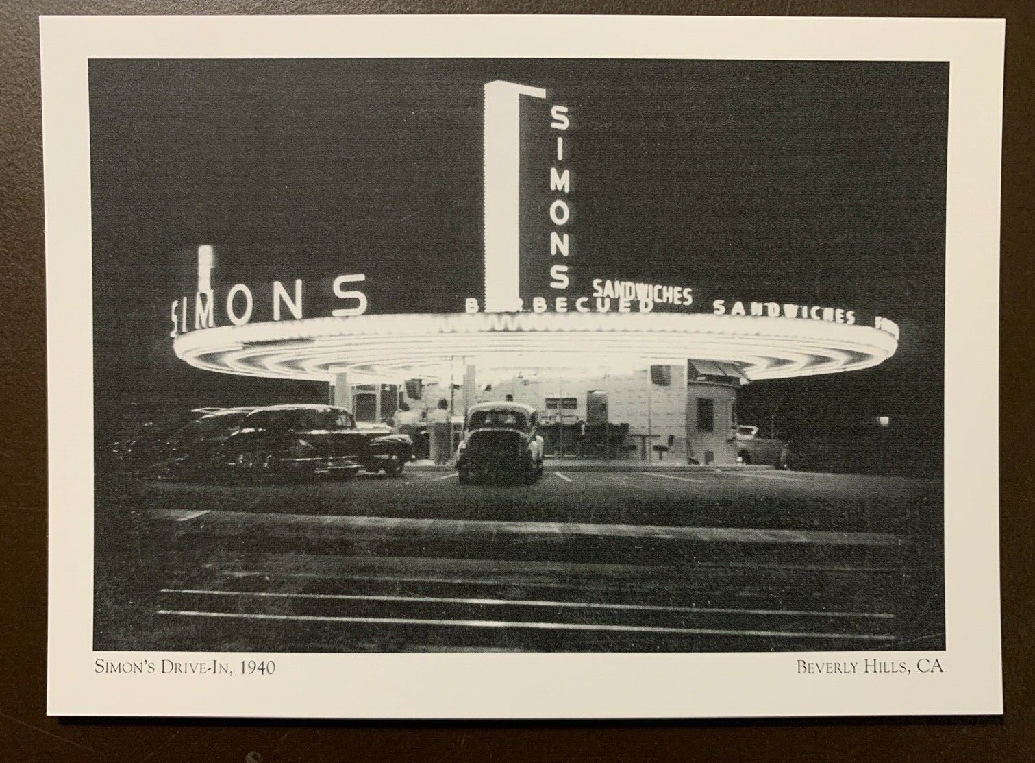 Simon\'s Drive-In - Beverly Hills, Ca. postcard