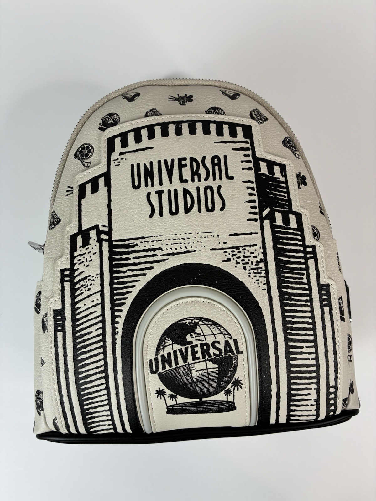 2026 Universal Studios Theme Park Archway Light Up Loungefly Backpack Bag New
