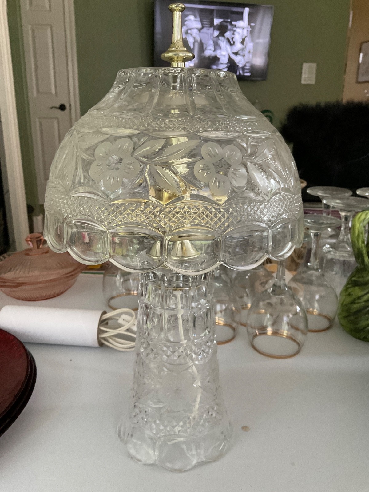 Vintage Cut Crystal Glass Table Lamp Bedroom Night Desk Light 15” Tall