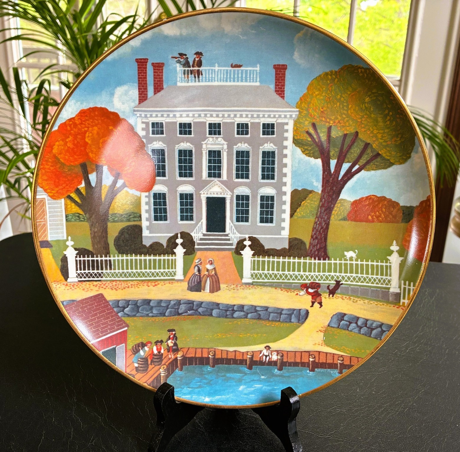 Museum Editions ~ Moffatt-Ladd House ~ Colonial Heritage Gold Rimmed Plate 10.5
