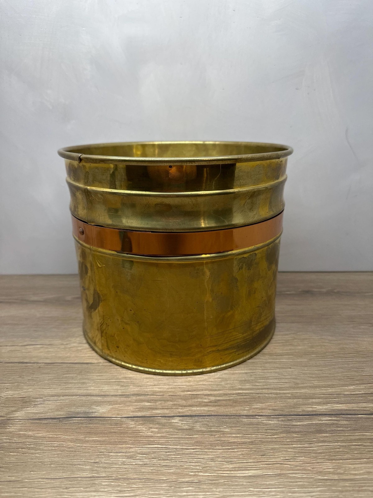 VTG Hammered Brass & Copper Band Large Cylinder Planter Pot 9x7.5 Inch