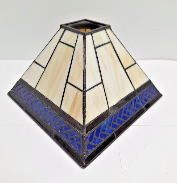 Pyramid Stained Glass Lamp Shade 8