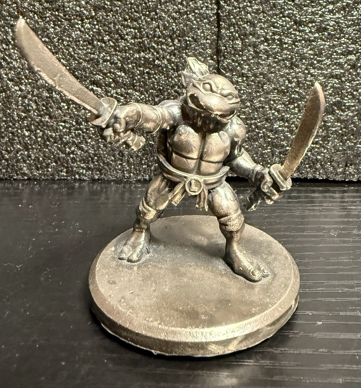 TMNT Leonardo .999 Fine Silver 173g / 5.56 Troy Oz Statue Scorpion Mint COA TMNT Leonardo .999 Fine Silver 173g / 5.56 Troy Oz Statue Scorpion Mint COA