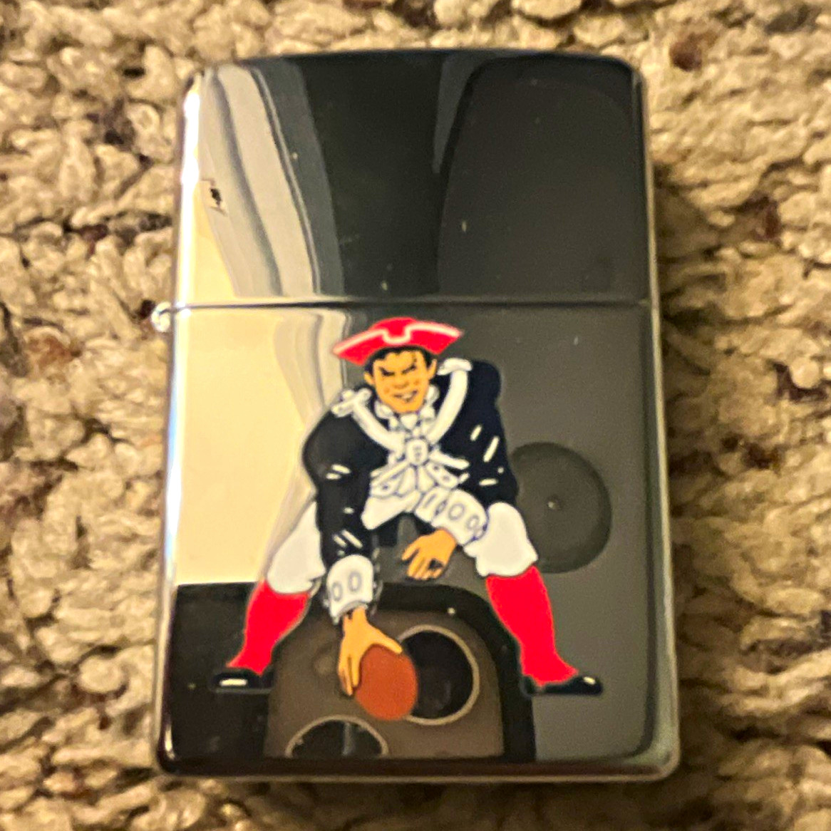 Zippo Sport Football Player Graphic Lighter w/ Zippo Tin Case