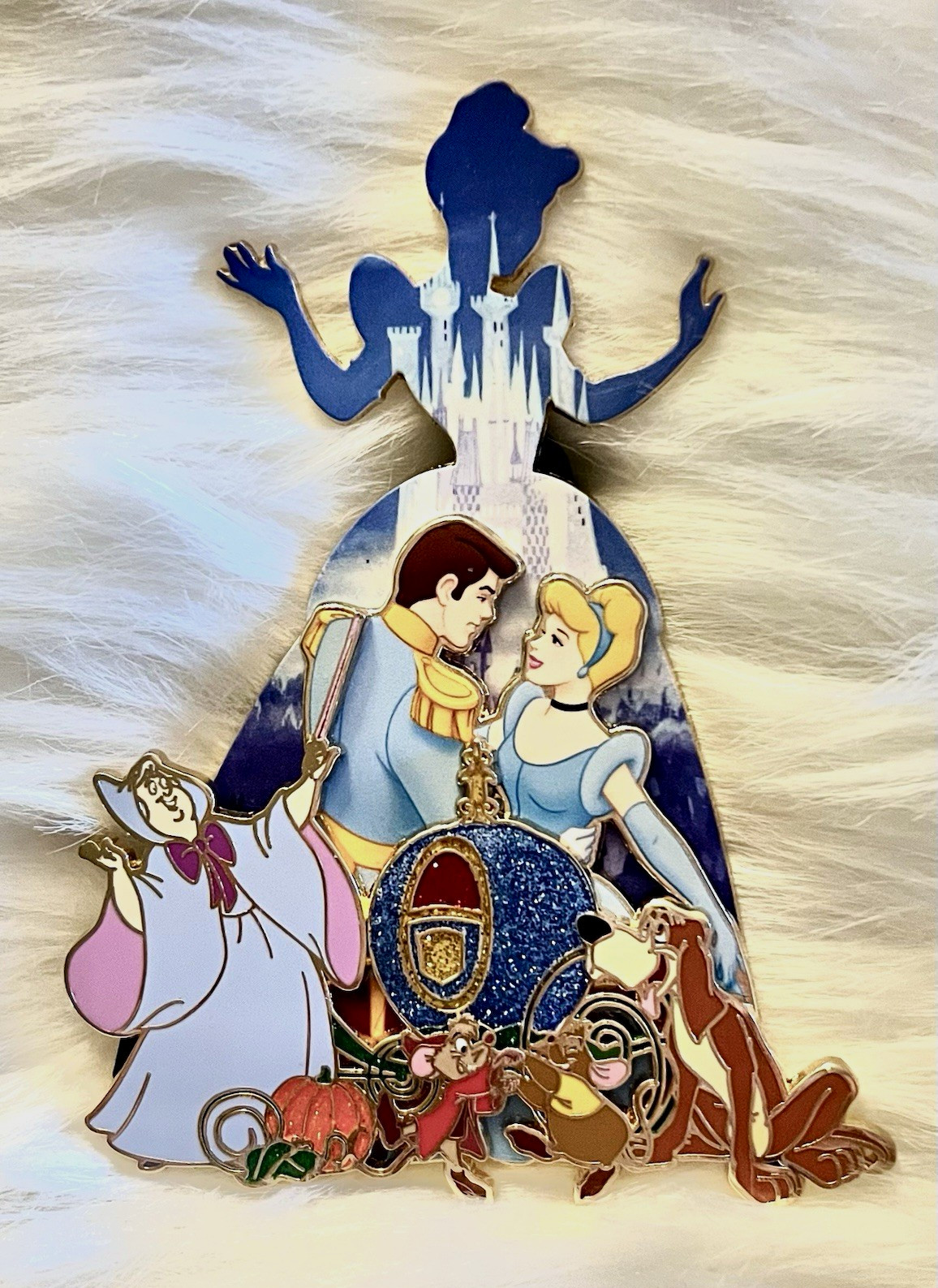Disney MAGIQUE MINUIT ‘Magical Midnight’ CINDERELLA LE300 4” JUMBO Pin on Pin Disney MAGIQUE MINUIT ‘Magical Midnight’ CINDERELLA LE300 4” JUMBO Pin on Pin