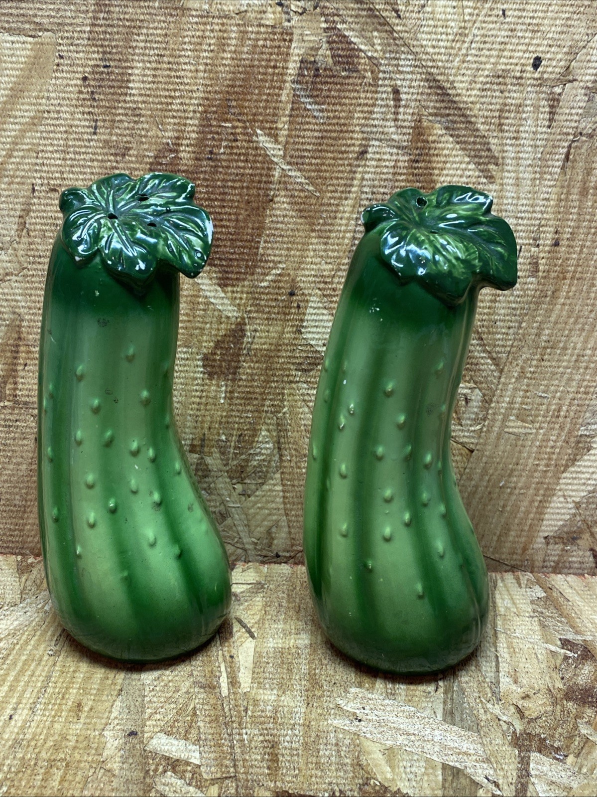 Vintage Cucumber Salt & Pepper Shakers Zucchini Vegetables Green Made In Japan Vintage Cucumber Salt & Pepper Shakers Zucchini Vegetables Green Made In Japan