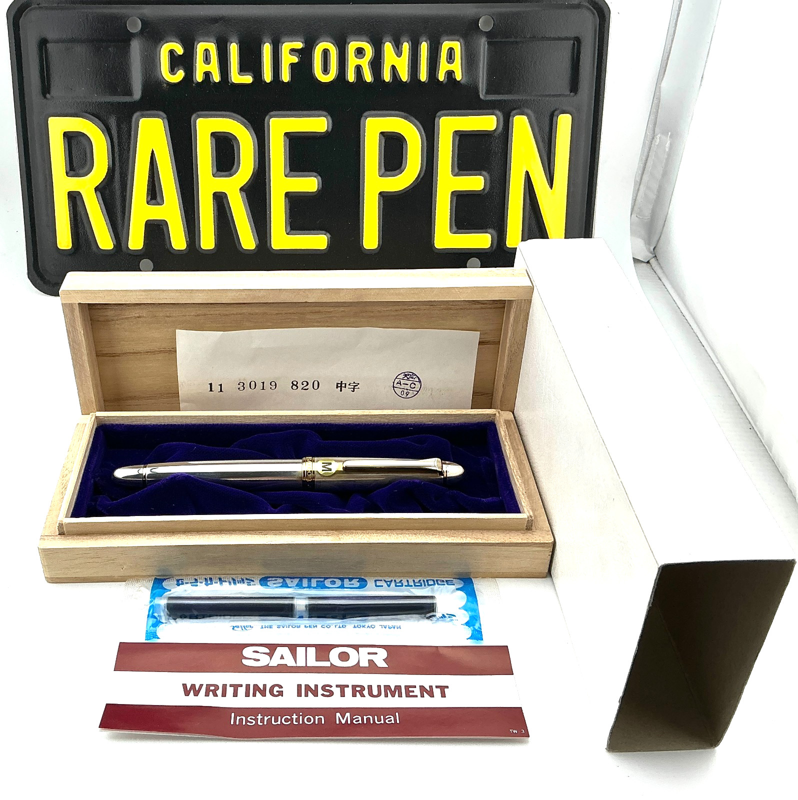 1990s Rare SAILOR SMOOTH STERLING SILVER FOUNTAIN PEN  14K H-M nib NEW STICKERED