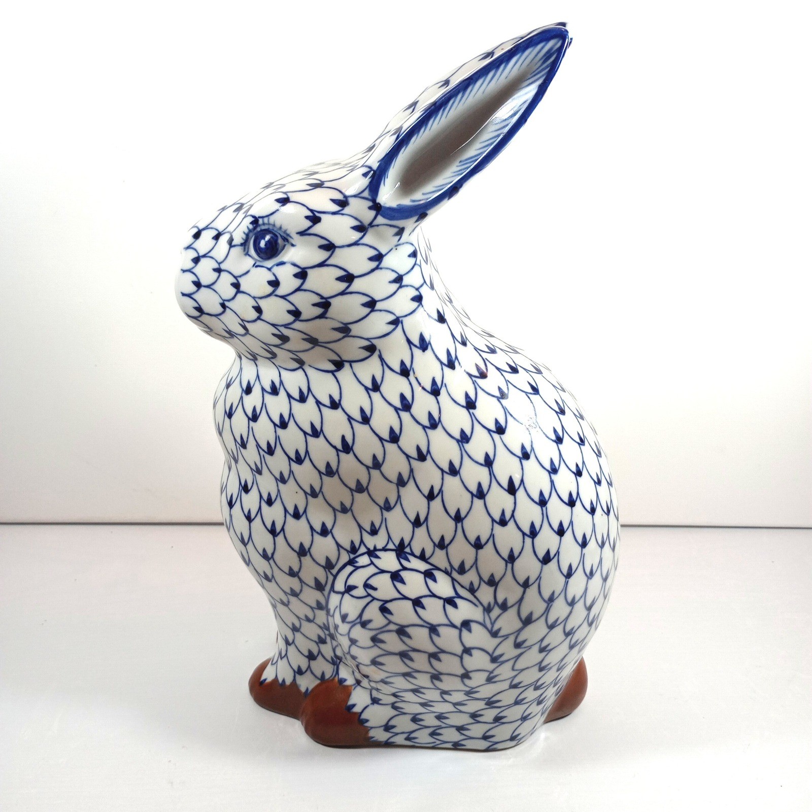 Vintage Blue White Fishnet Porcelain Rabbit Figurine 14\'\' Bunny Good Chinoiserie Vintage Blue White Fishnet Porcelain Rabbit Figurine 14\'\' Bunny Good Chinoiserie