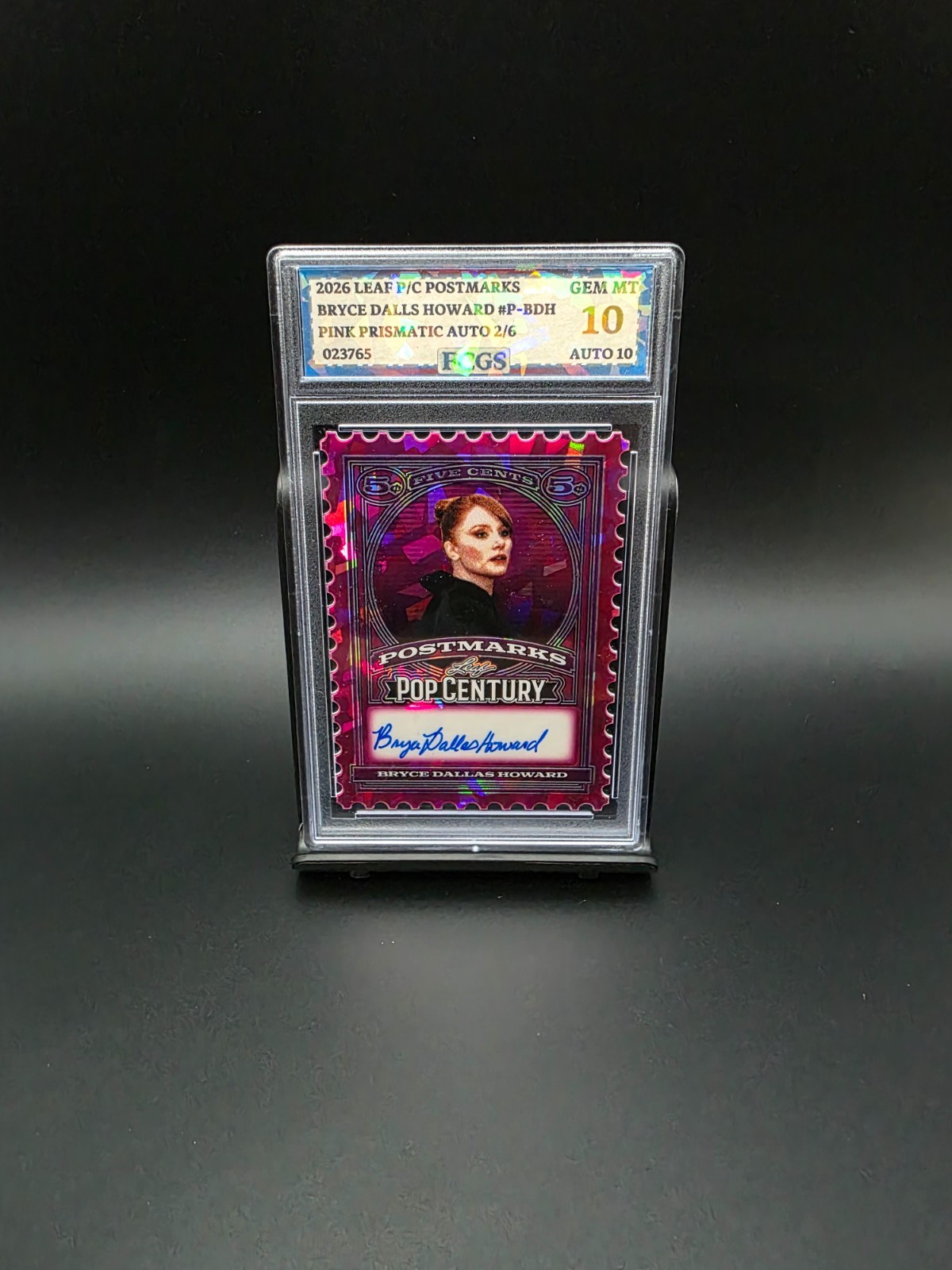 Bryce Dallas Howard #P-BDH (2026) P/C Postmarks Pink Prismatic 2/6 - Graded 10