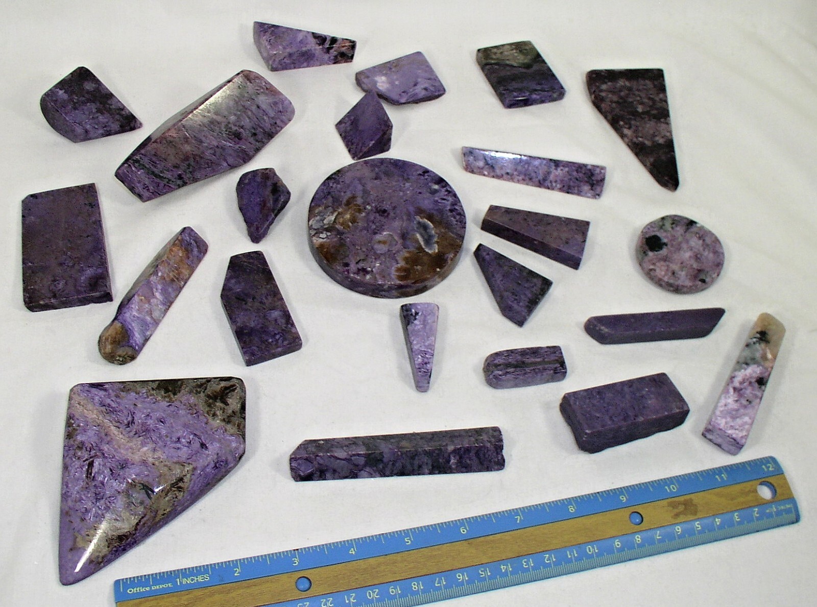 23-pcs. 1230 gr. collection natural Russian Siberian CHAROITE 23-pcs. 1230 gr. collection natural Russian Siberian CHAROITE