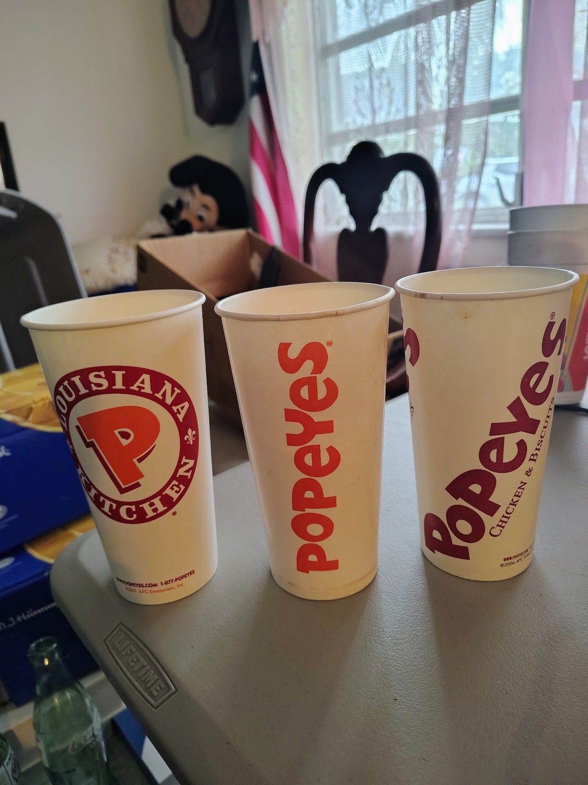 Popeye\'s Chicken VINTAGE paper cups (Lot of 5) Popeye\'s Chicken VINTAGE paper cups (Lot of 5)