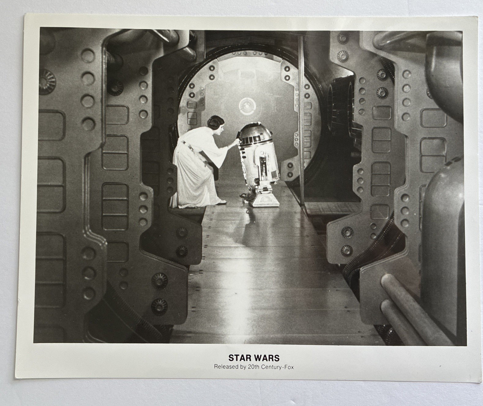 Vintage 1977 Star Wars IV Promo Black & White Photo Princess Leah w/R2 D2