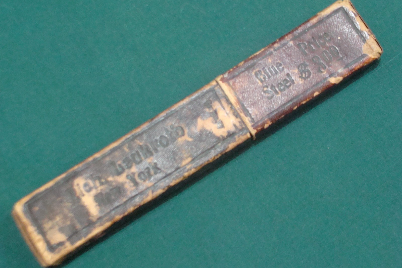 Antique John C. Cockhill\'s Celebrated Straight Razor w/ Case - Sheffield