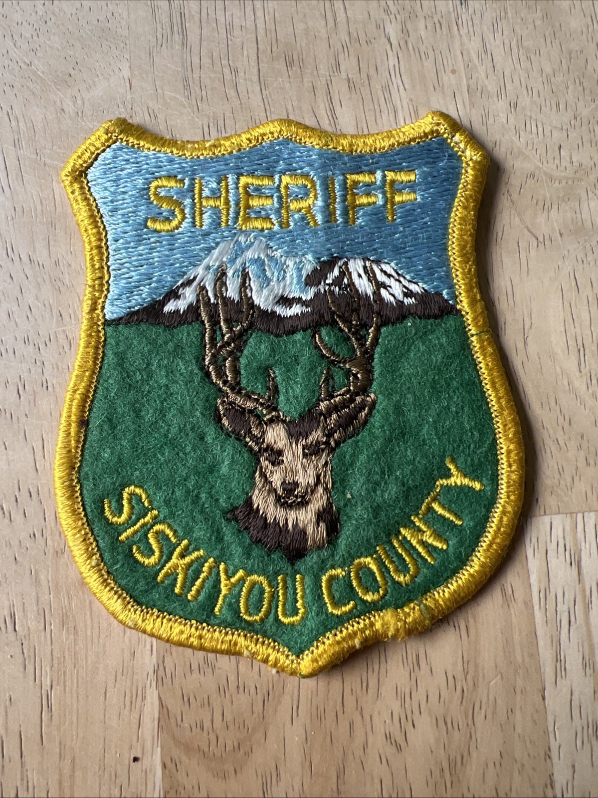 Vintage Siskiyou County California Mule Deer Mt Shasta Shoulder Patch