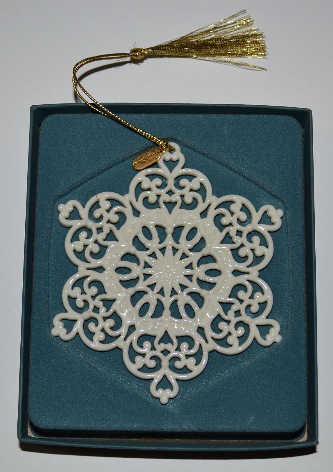 1998 Lenox Snowflake Snow Fantasies Annual Ornament
