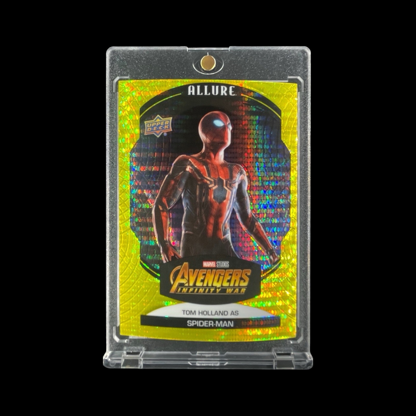 SPIDER-MAN RARE YELLOW PULSAR REFRACTOR CARD 2022 Tom Holland Avengers Infinity
