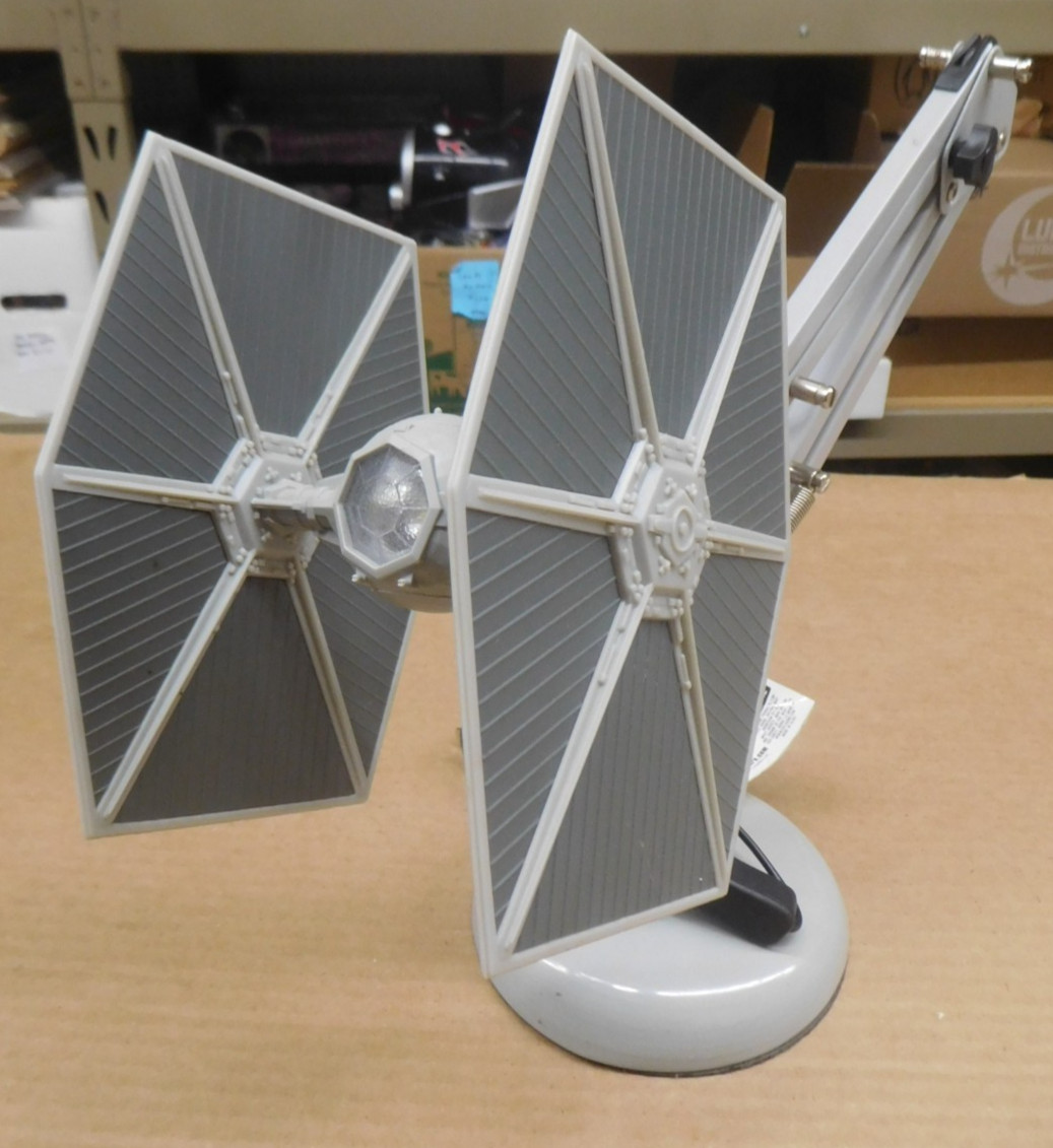 Star Wars Tie Fighter Posable LED Desk Lamp Paladone USB Office Lamp Used Works