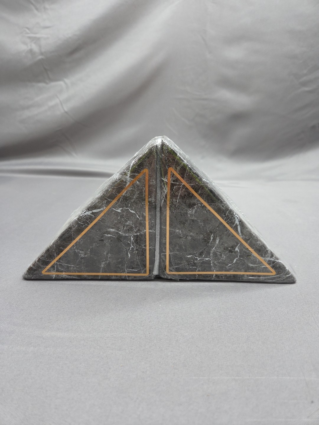 Ceramic Bookends Marble Pattern With Gold Border 5 in H x 5 in W (New Sealed)