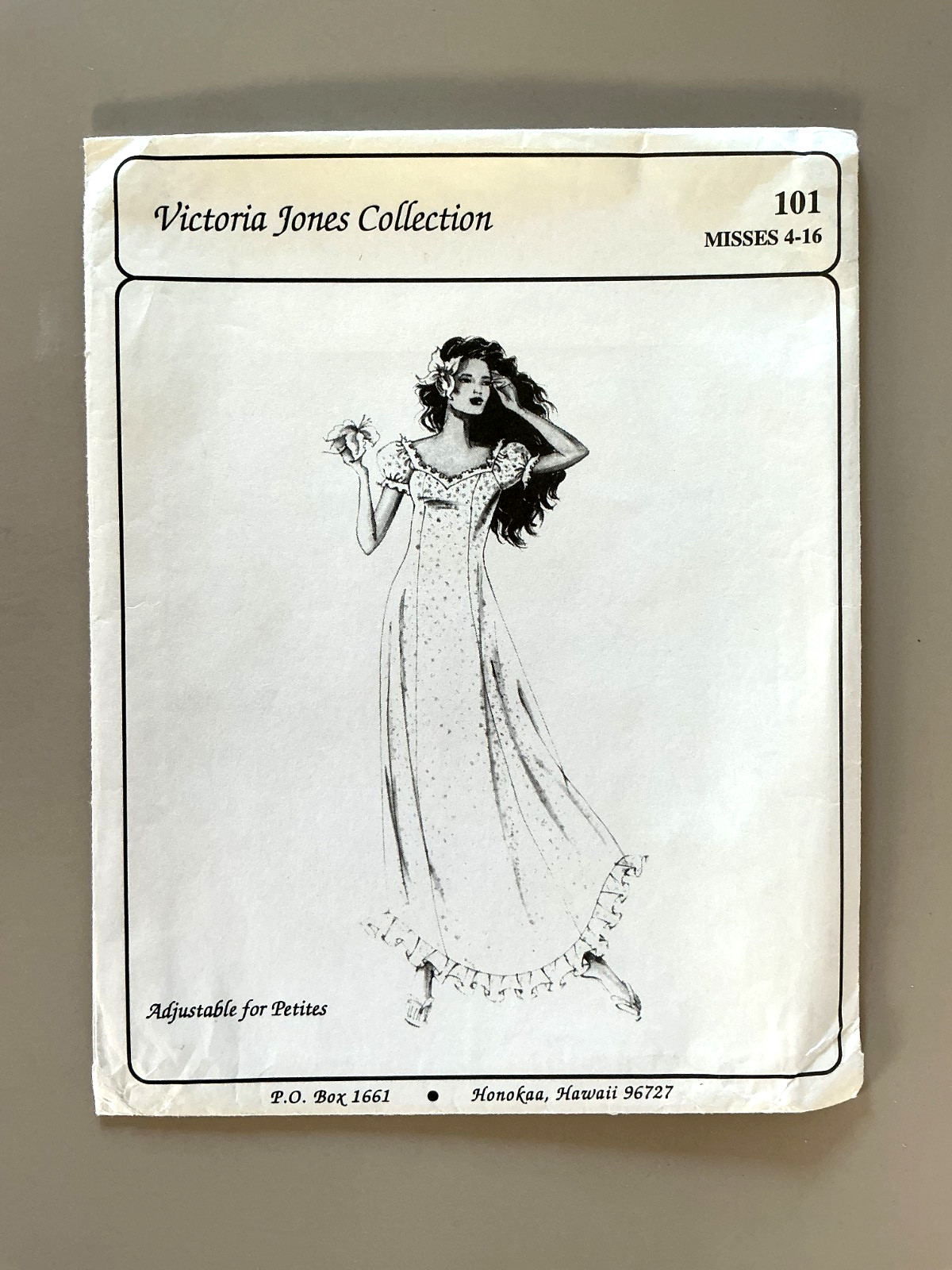 Victoria Jones Collection Hawaii MUUMUU, Dress  Pattern 101 Size 4-16 UNCUT