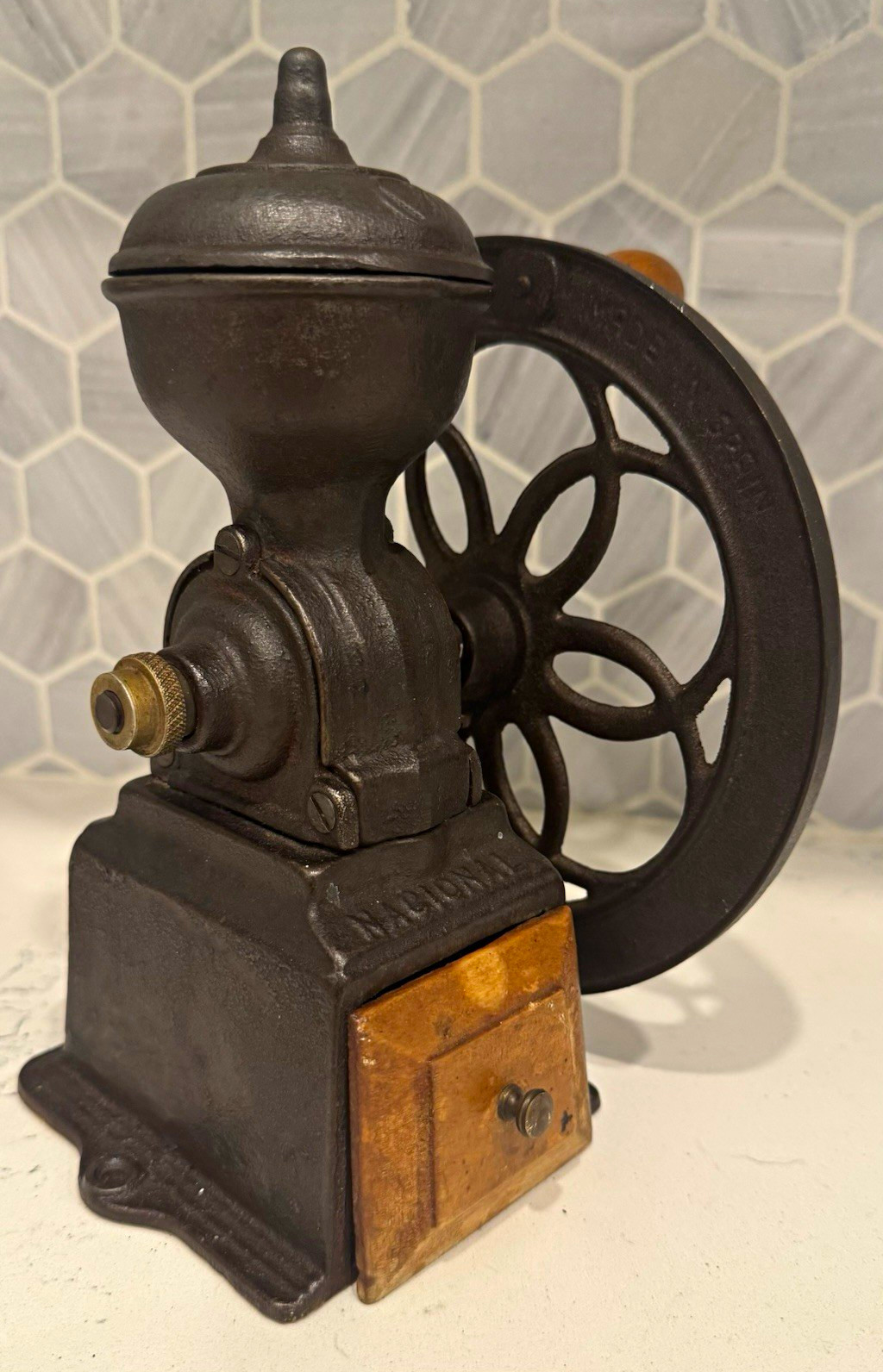 Vintage 1930’s NACIONAL Cast Iron Coffee Grinder Hand Crank Flywheel Wood Drawer