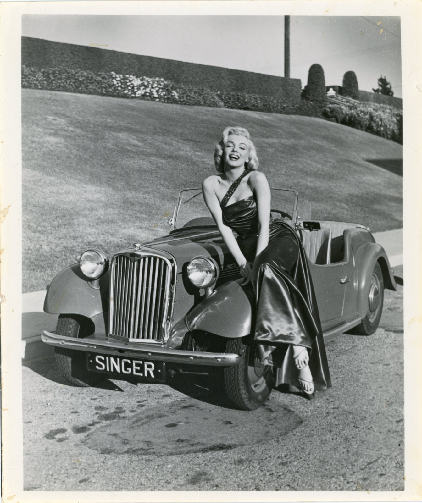 Marilyn Monroe – Vintage Original 1953 Singer Roadster Sports Car Photograph