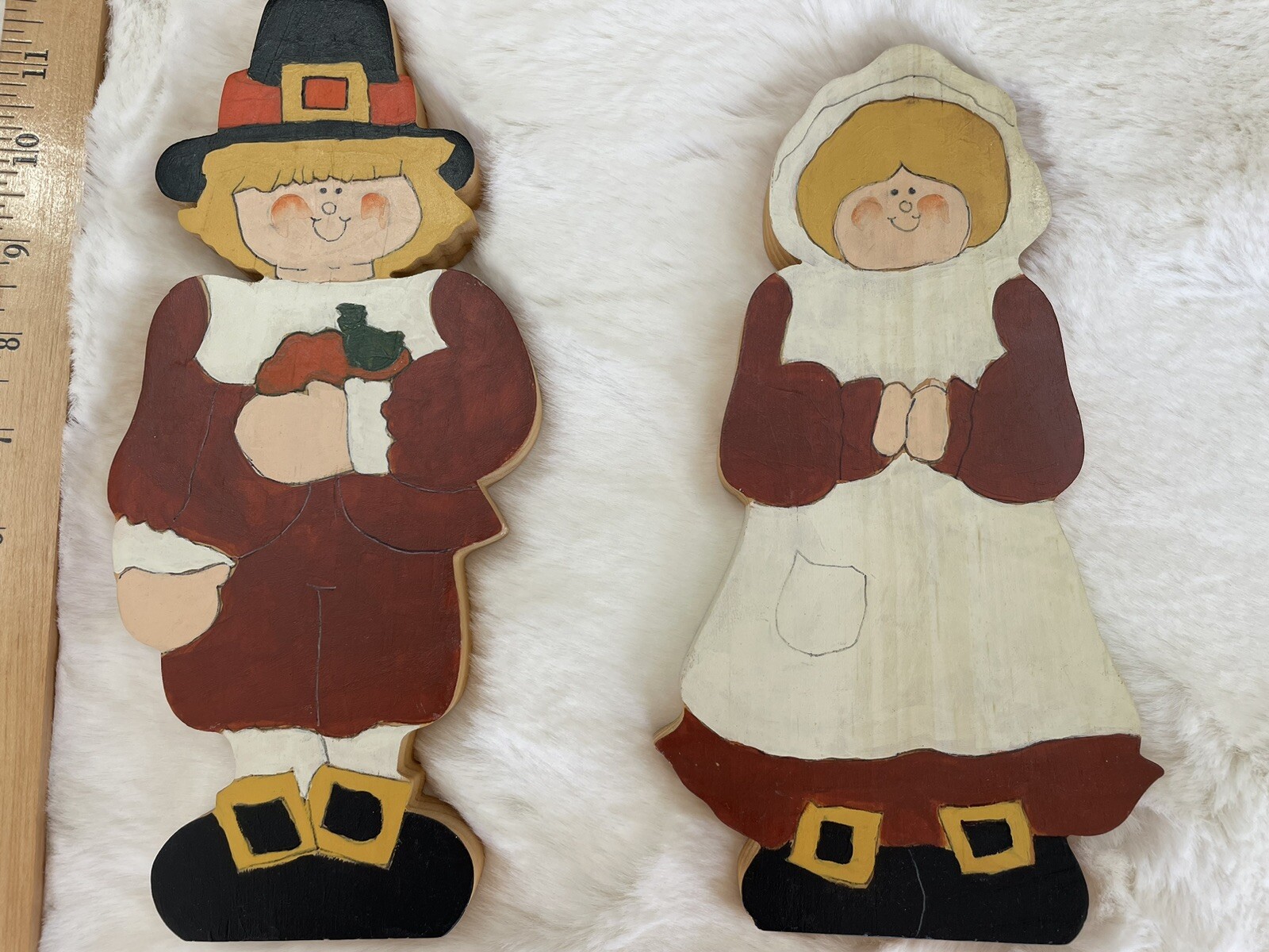 Adorable 1980s Thanksgiving Pilgrims Wooden Standing Hand Painted