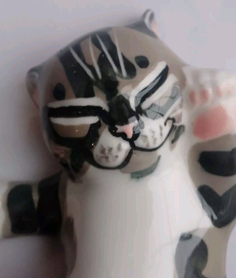Seneshall Studio Six Sleeping Tabby Cat Kitten  1995