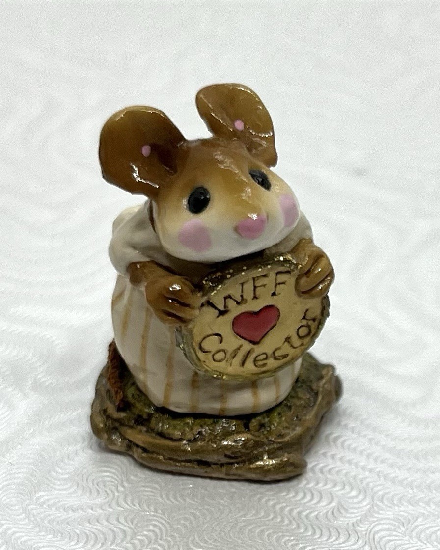 Wee Forest Folk EV-1998 “The Collector\'s Piece” Miniature Mouse Figurine