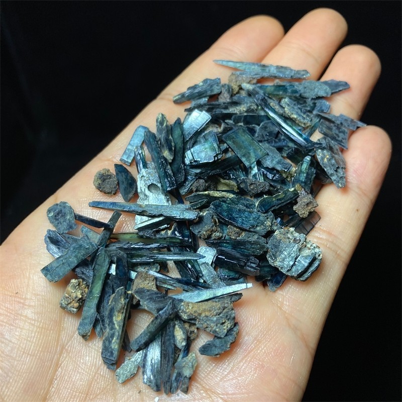 100ct  EXCELLENT CLEAR BLUE GREEN VIVIANITE CRYSTALS SPECIMEN FROM Brazil