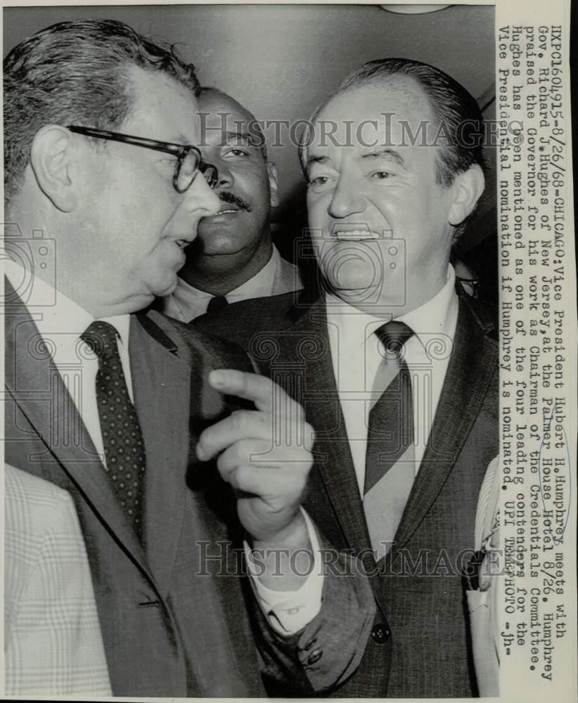1968 Press Photo Hubert H. Humphrey & Richard J. Hughes in Chicago - lry12144
