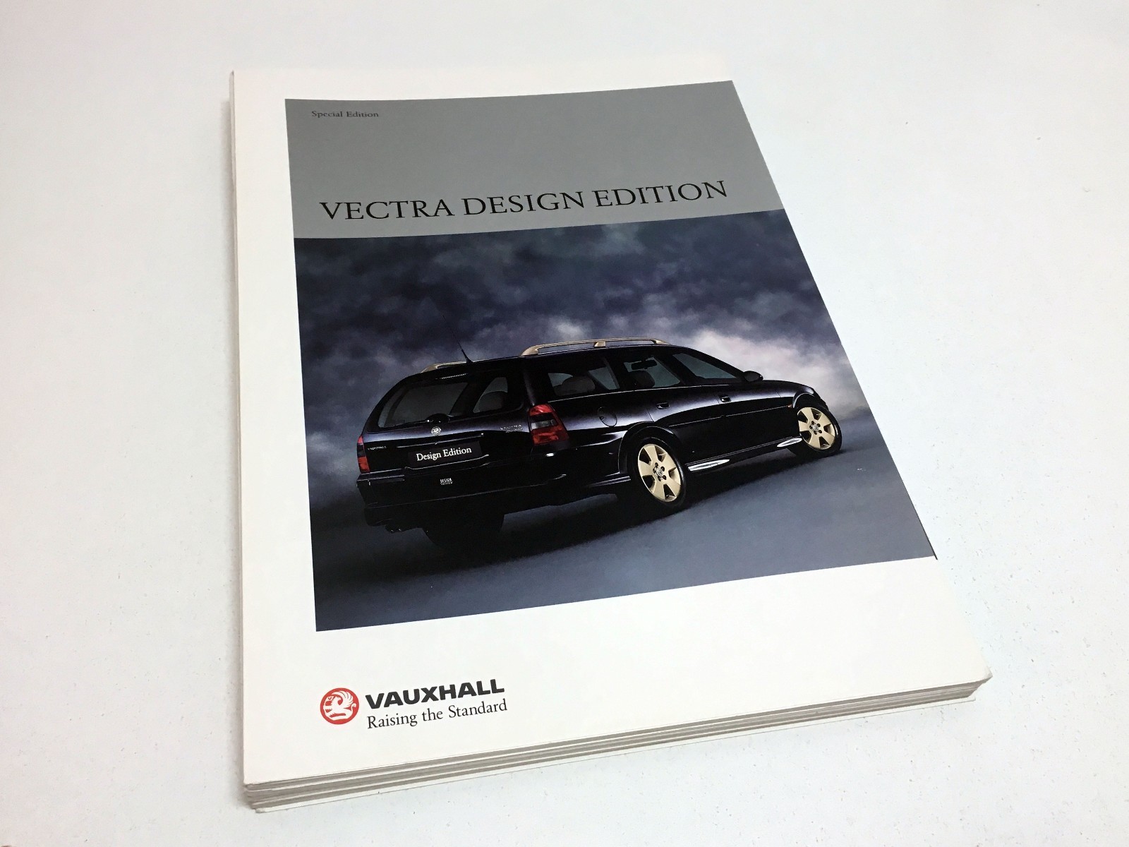 2000 Vauxhall Vectra Design Edition Brochure