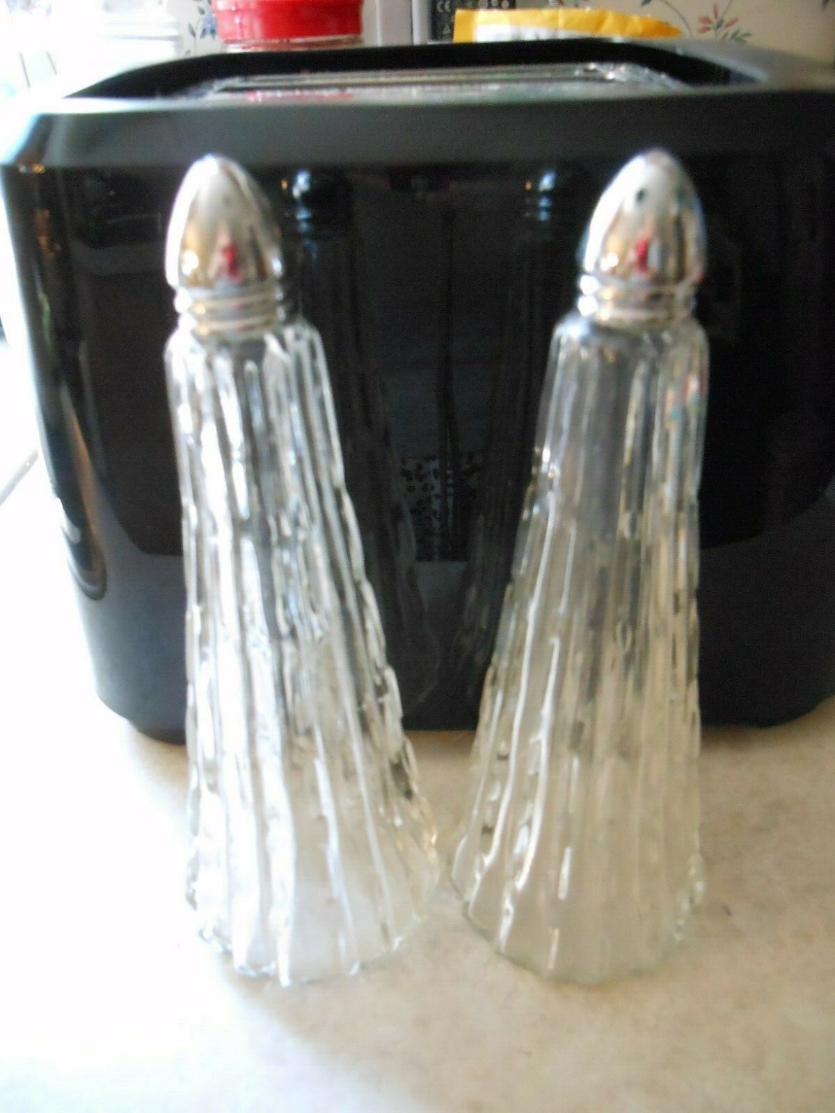 Vintage IRICE Tall Crystal Salt & Pepper Shakers Tapered Vertical Ribbed Japan