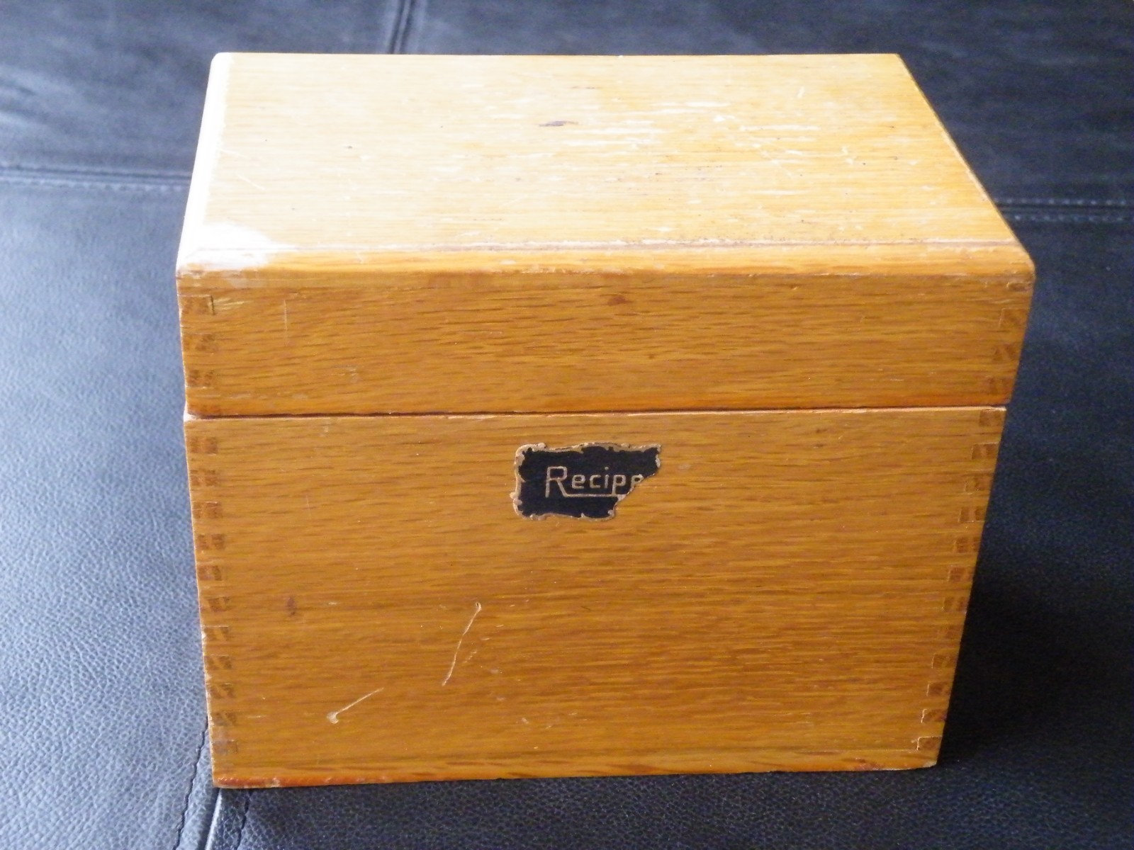 Vintage Wooden Recipe Box Dovetail Joints Hinged Lid